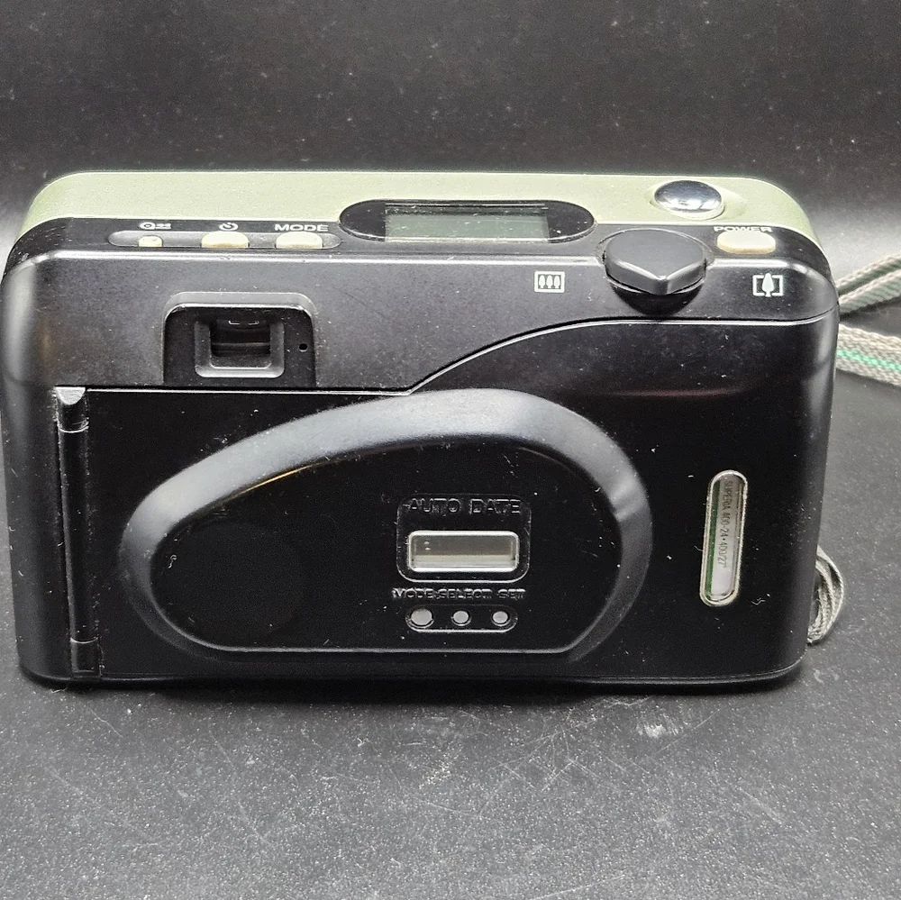 Fujifilm Zoom Date 70 35-70mm Camera And Carrying Case